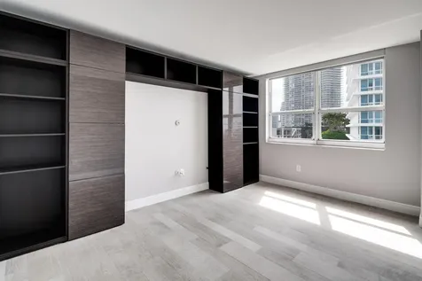 650 W West Avenue Miami Beach FL 33139