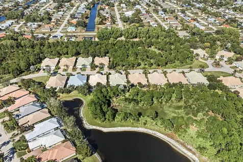 790 Nw Red Pine Way Jensen Beach FL 34957