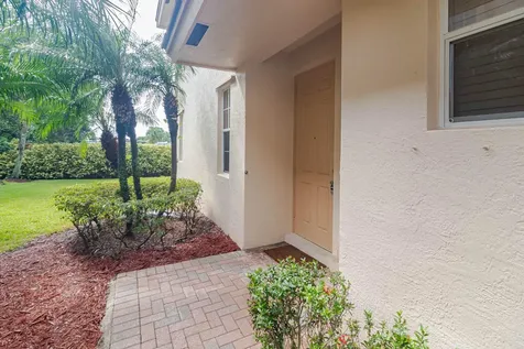 356 SE Bloxham Way Stuart FL 34997