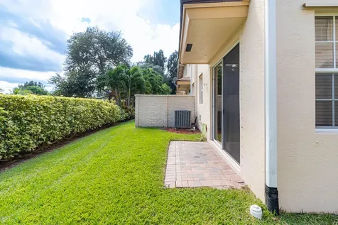 356 SE Bloxham Way Stuart FL 34997
