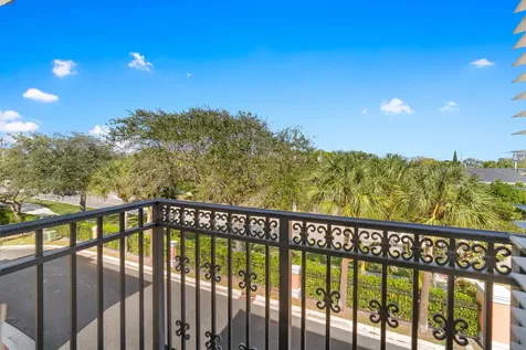 1002 E Heritage Club Circle Delray Beach FL 33483