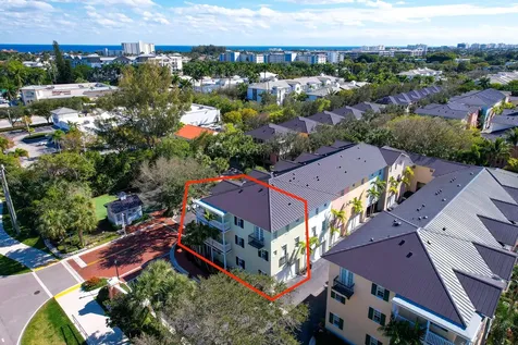 1002 E Heritage Club Circle Delray Beach FL 33483
