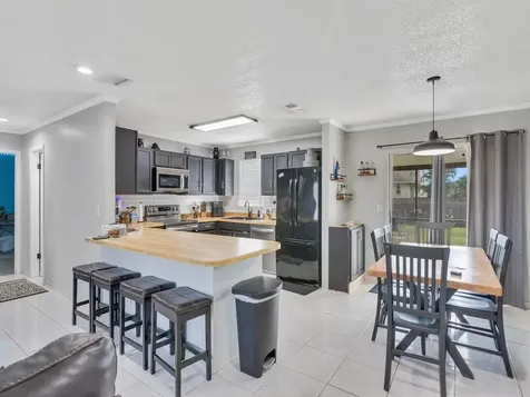 542 Se Faith Terrace Port Saint Lucie FL 34983