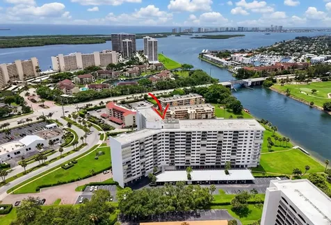 336 Golfview Road North Palm Beach FL 33408