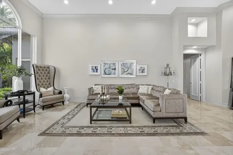 120 Via Mariposa Palm Beach Gardens FL 33418