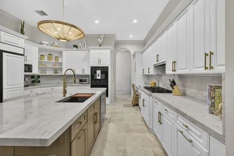 120 Via Mariposa Palm Beach Gardens FL 33418