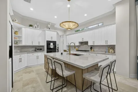 120 Via Mariposa Palm Beach Gardens FL 33418