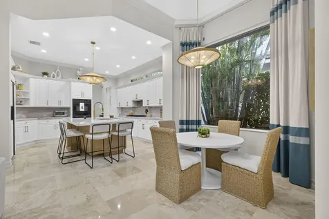 120 Via Mariposa Palm Beach Gardens FL 33418