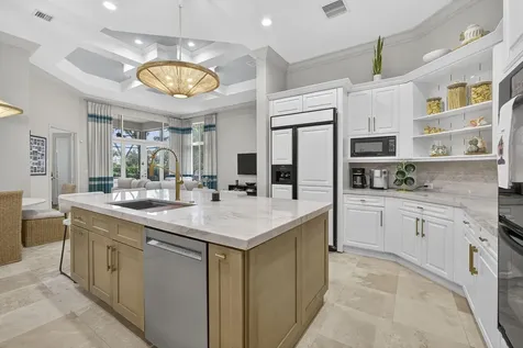 120 Via Mariposa Palm Beach Gardens FL 33418