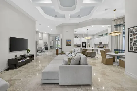 120 Via Mariposa Palm Beach Gardens FL 33418