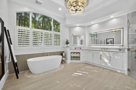 120 Via Mariposa Palm Beach Gardens FL 33418