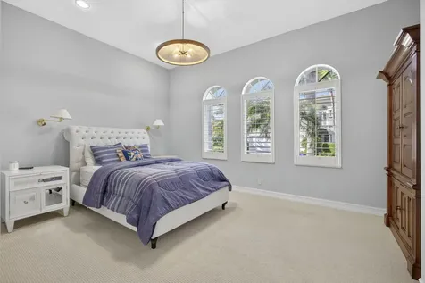 120 Via Mariposa Palm Beach Gardens FL 33418