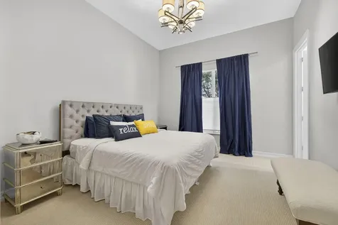 120 Via Mariposa Palm Beach Gardens FL 33418