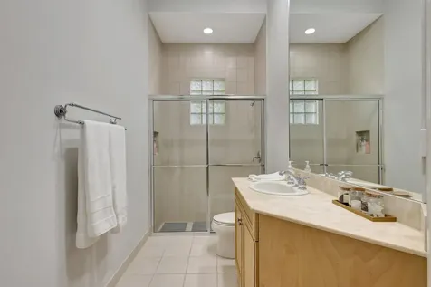 120 Via Mariposa Palm Beach Gardens FL 33418