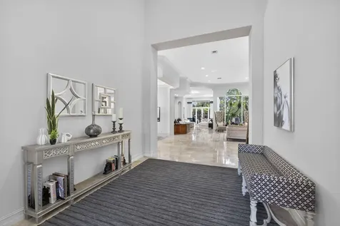 120 Via Mariposa Palm Beach Gardens FL 33418