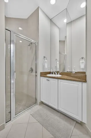 120 Via Mariposa Palm Beach Gardens FL 33418