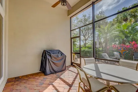 120 Via Mariposa Palm Beach Gardens FL 33418