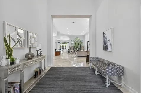 120 Via Mariposa Palm Beach Gardens FL 33418