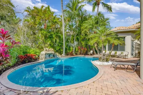 120 Via Mariposa Palm Beach Gardens FL 33418