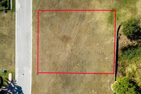 107 SE Rio Casarano Port Saint Lucie FL 34984