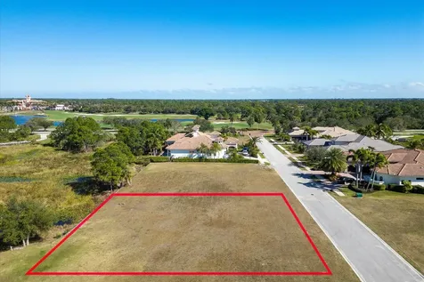 107 SE Rio Casarano Port Saint Lucie FL 34984