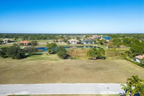 107 SE Rio Casarano Port Saint Lucie FL 34984
