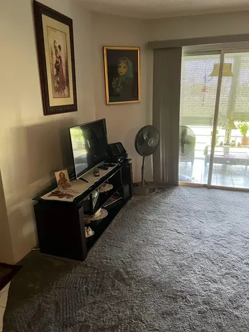 3755 Via Poinciana Lake Worth FL 33467