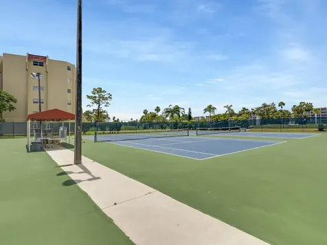 3755 Via Poinciana Lake Worth FL 33467