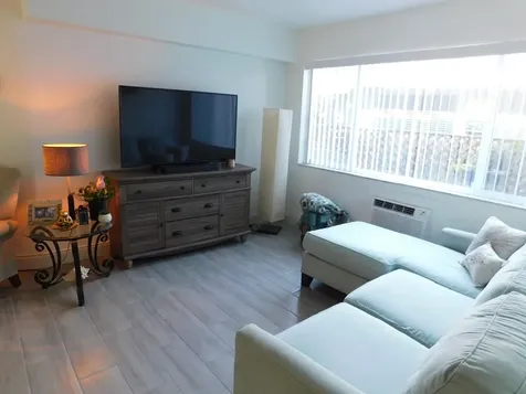825 NE 6th Street Fort Lauderdale FL 33304