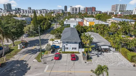 825 NE 6th Street Fort Lauderdale FL 33304