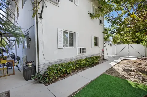 825 NE 6th Street Fort Lauderdale FL 33304