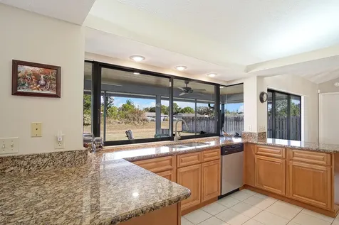 121 Se Lakehurst Drive Port Saint Lucie FL 34983