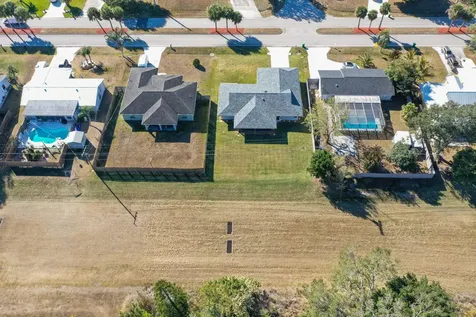 121 Se Lakehurst Drive Port Saint Lucie FL 34983