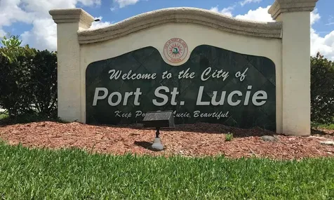 121 Se Lakehurst Drive Port Saint Lucie FL 34983
