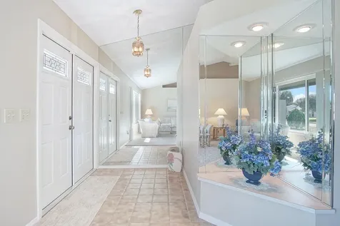 121 Se Lakehurst Drive Port Saint Lucie FL 34983