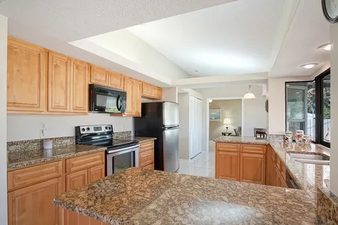 121 Se Lakehurst Drive Port Saint Lucie FL 34983