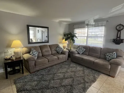 289 Brittany G Delray Beach FL 33446
