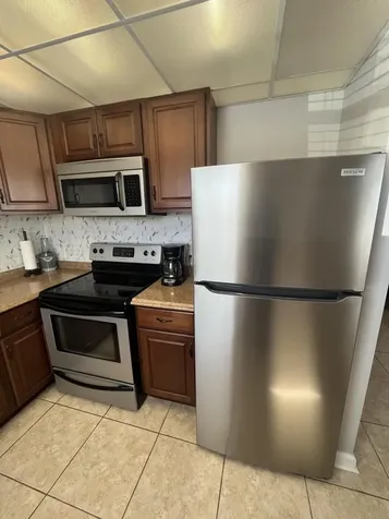 289 Brittany G Delray Beach FL 33446