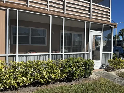 289 Brittany G Delray Beach FL 33446