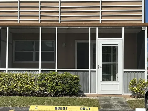 289 Brittany G Delray Beach FL 33446