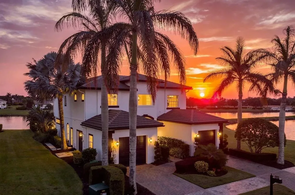 146 Se Bella Strano Port Saint Lucie FL 34984