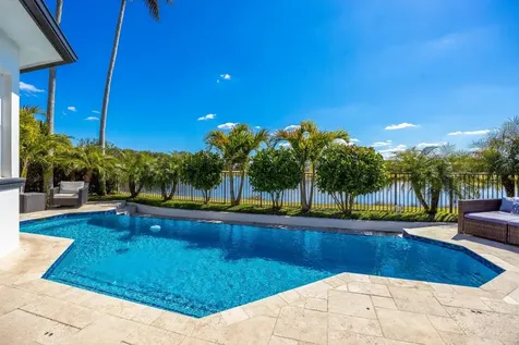 146 Se Bella Strano Port Saint Lucie FL 34984