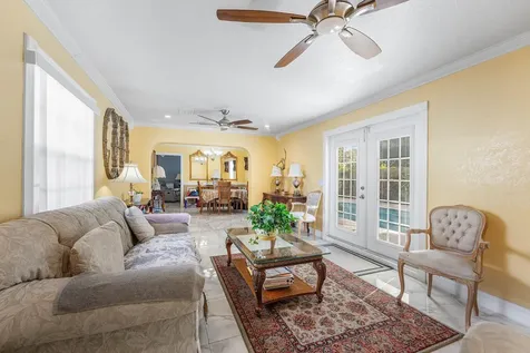 10290 Carmen Lane Royal Palm Beach FL 33411