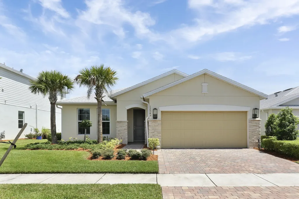12545 SW Gray Fox Lane Port Saint Lucie FL 34987