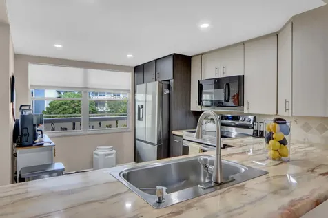 2504 Antigua Terrace Coconut Creek FL 33066