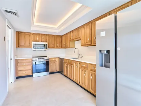 5250 Woodland Lakes Drive Palm Beach Gardens FL 33418