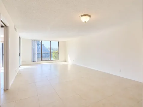 5250 Woodland Lakes Drive Palm Beach Gardens FL 33418