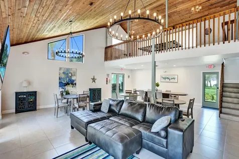 12 Via De Casas Sur Boynton Beach FL 33426