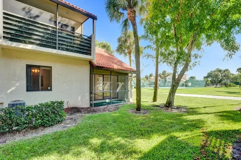 12 Via De Casas Sur Boynton Beach FL 33426