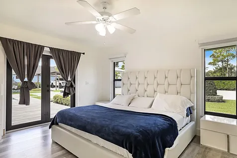 16966 91st Place The Acreage FL 33470
